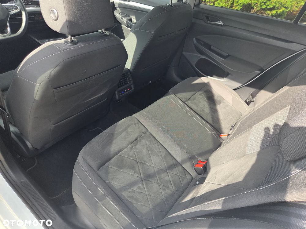 Volkswagen Golf - 16