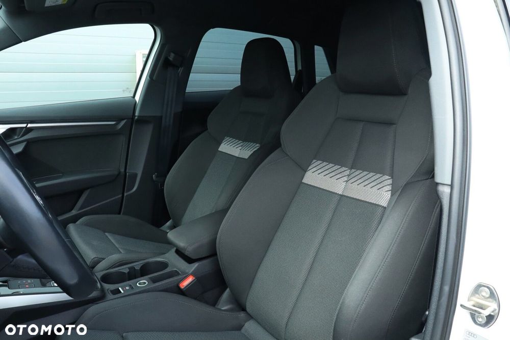 Audi A3 Sportback 35 TFSI S tronic - 9