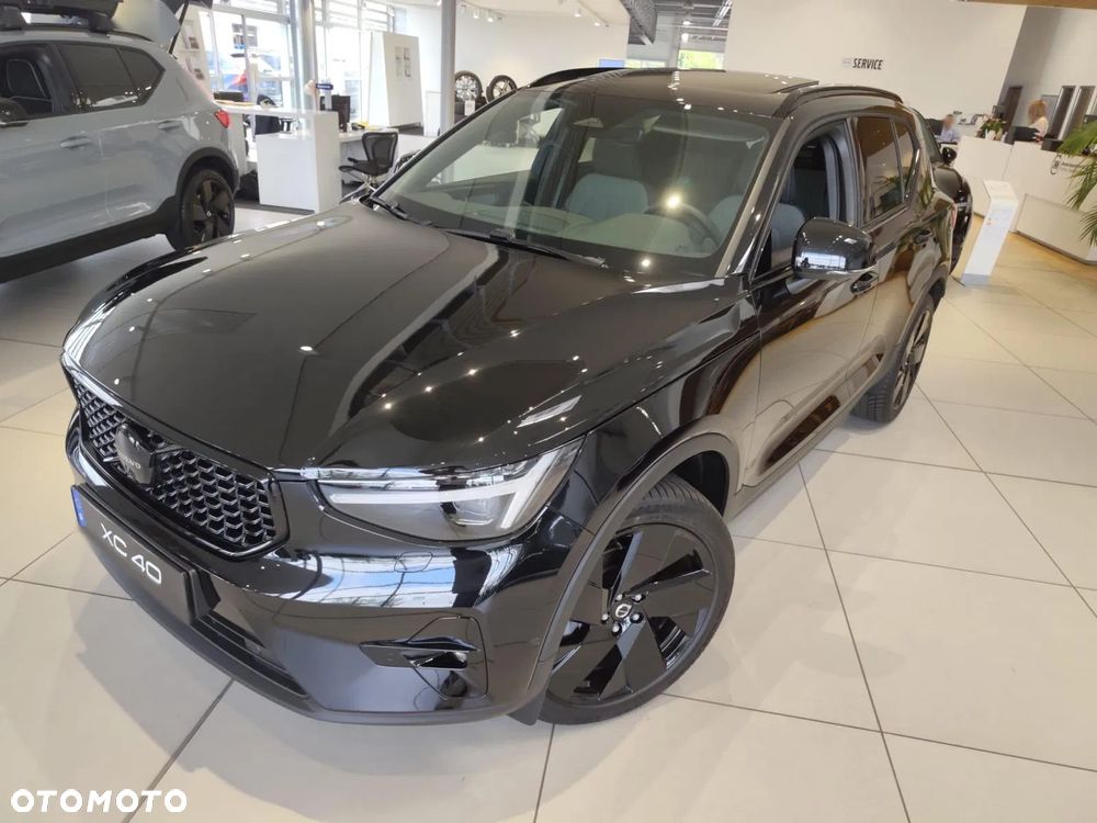 Volvo XC 40 B4 AWD Ultimate Dark - 11