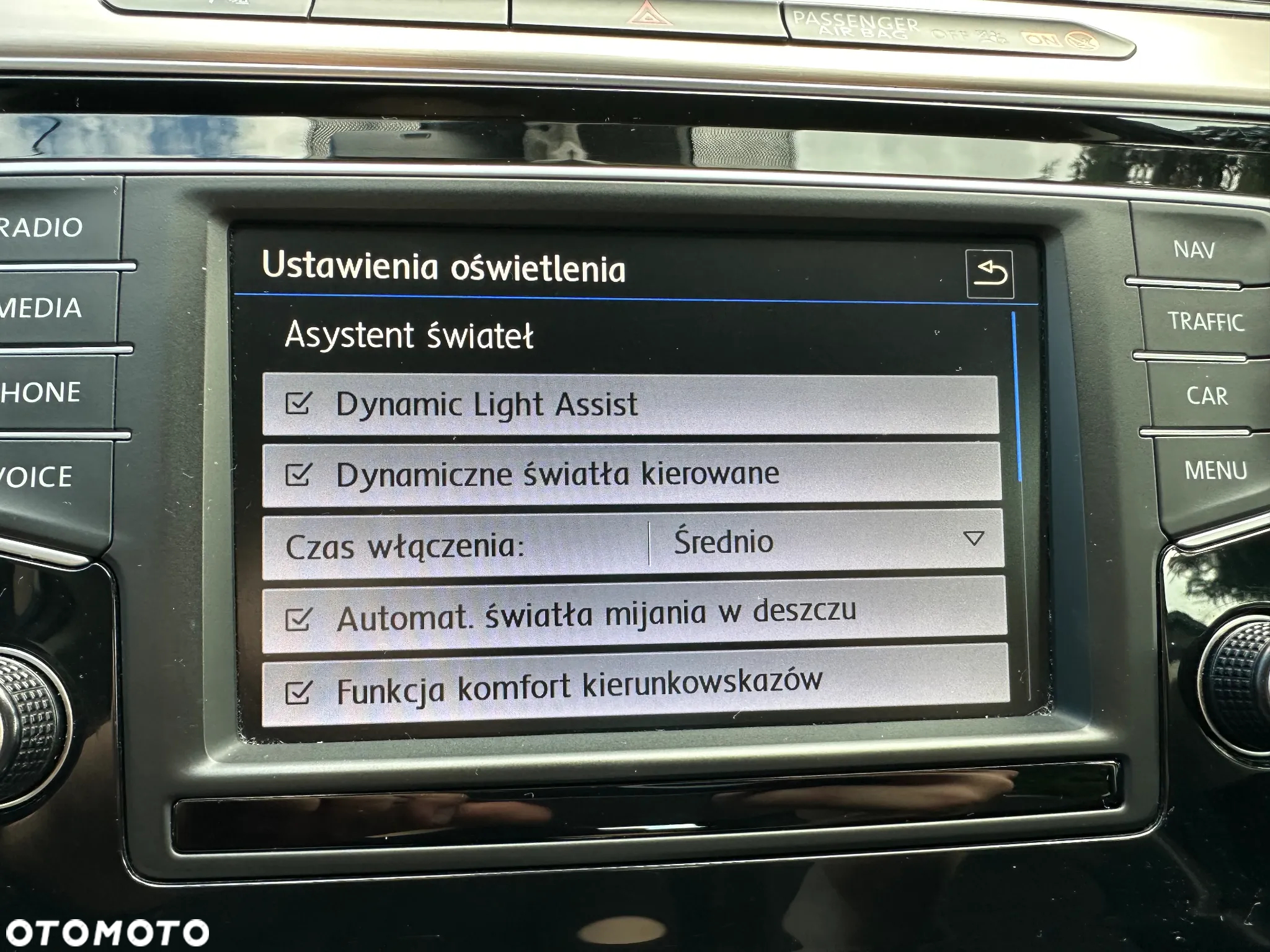 Volkswagen Passat 2.0 TDI BMT Highline DSG - 17