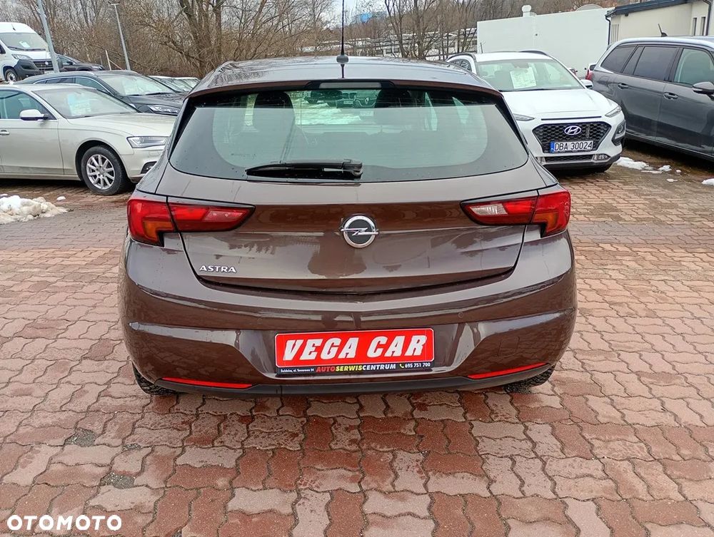 Opel Astra 1.4 T Enjoy - 23