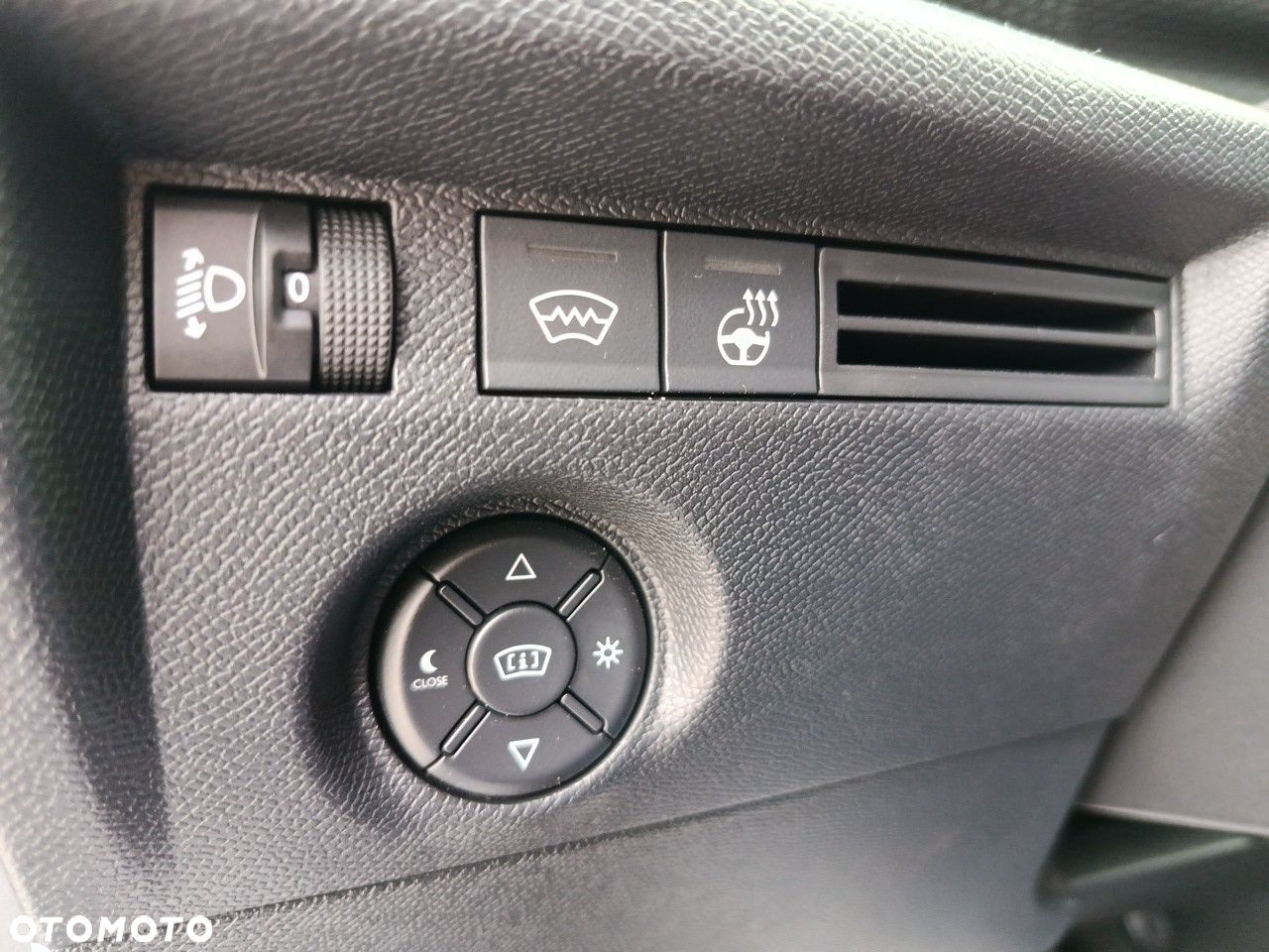 Citroën C4 1.2 PureTech Max S&S EAT8 - 18