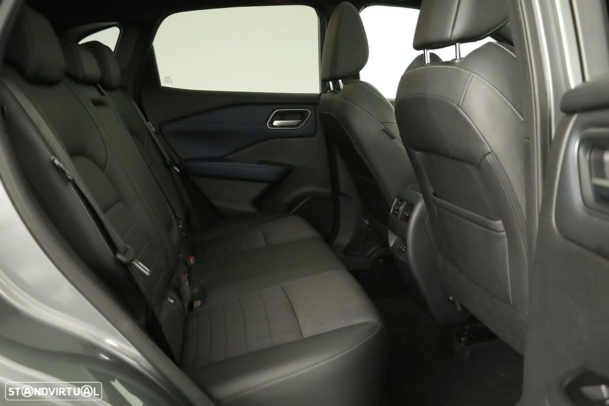 Nissan Qashqai 1.3 DIG-T N-Connecta - 19