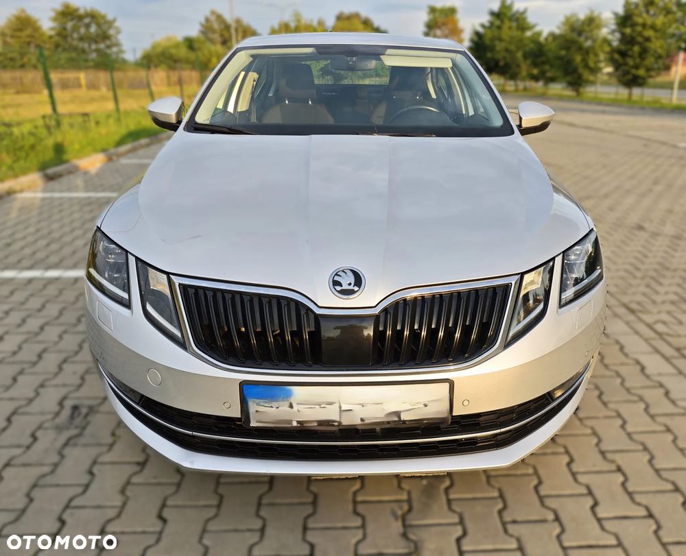 Skoda Octavia 2.0 TSI Clever DSG - 4