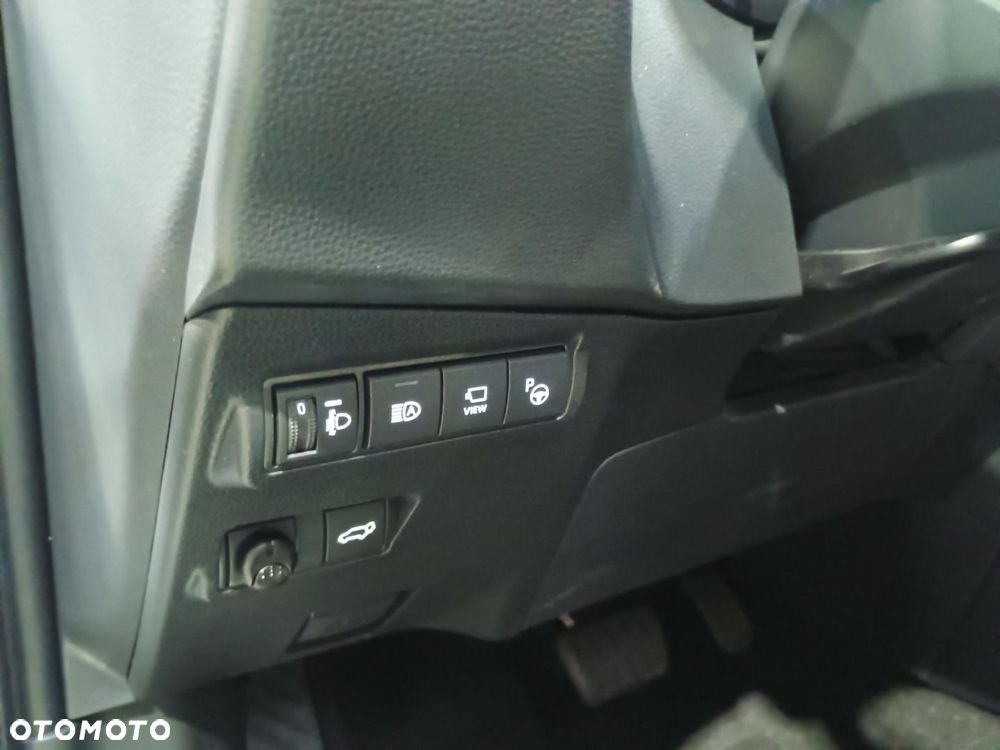 Toyota Corolla Cross 2.0 Hybrid Executive AWD - 16