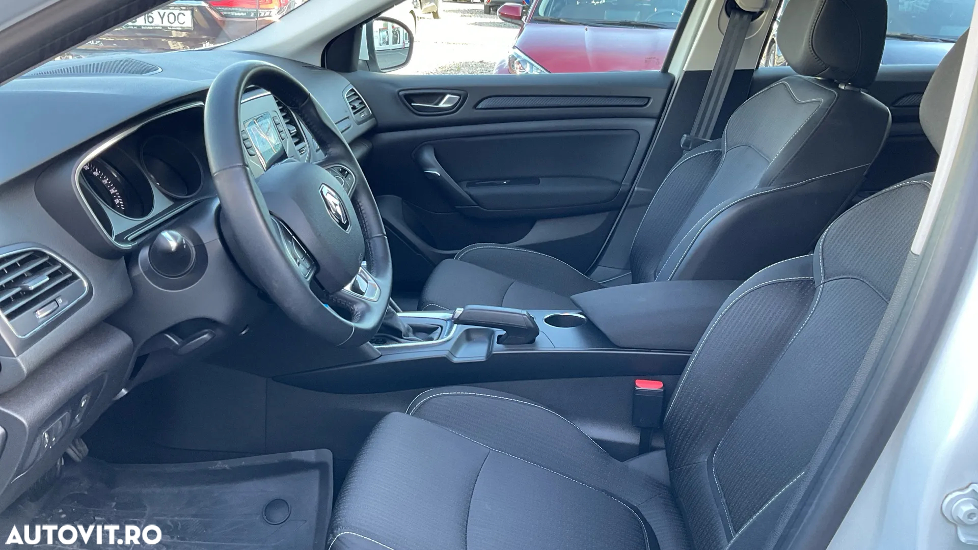 Renault Megane TCe EDC Zen - 19