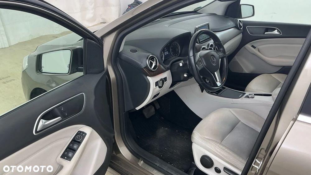 Mercedes-Benz Klasa B 200 7G-DCT Style - 5