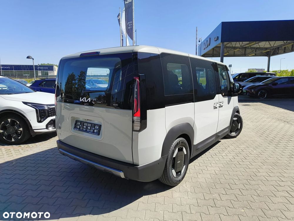 Kia PV5 - 3