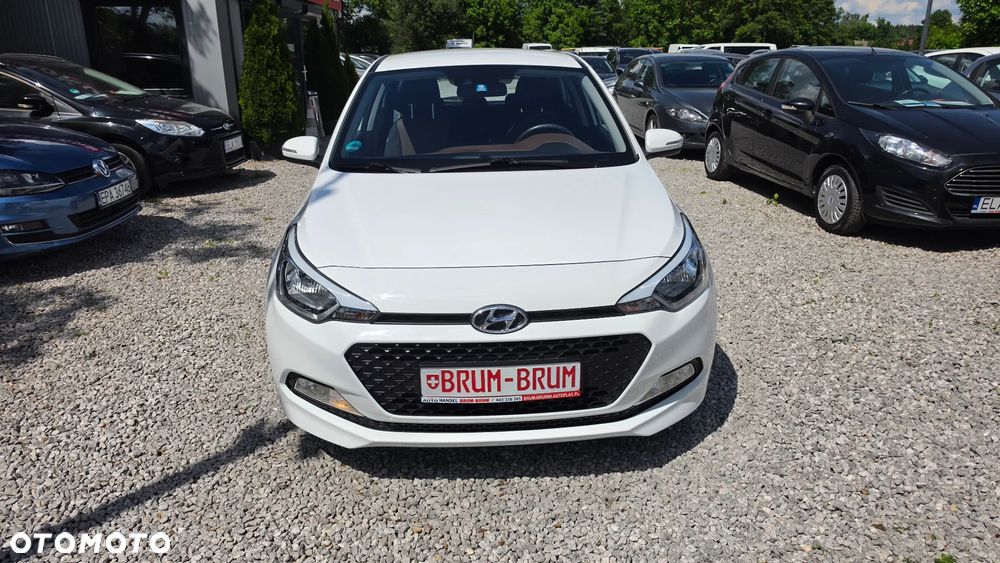 Hyundai i20 1.4 Automatik Trend - 10