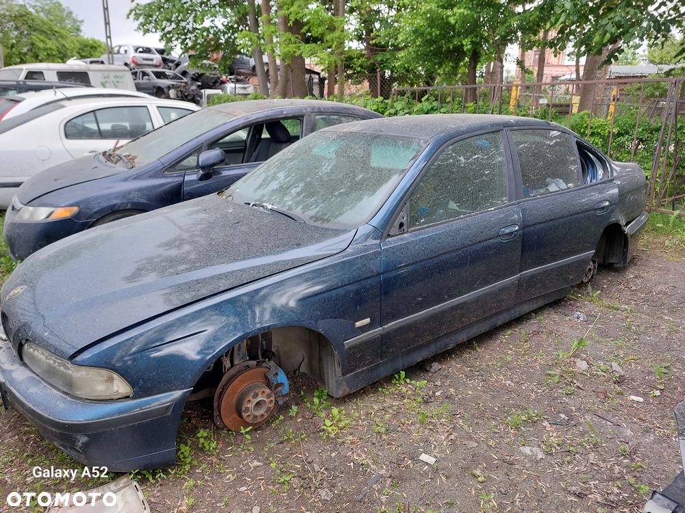 Zderzak BMW E39 D 01R. lampy,drzwi,maska,klapa.... - 2
