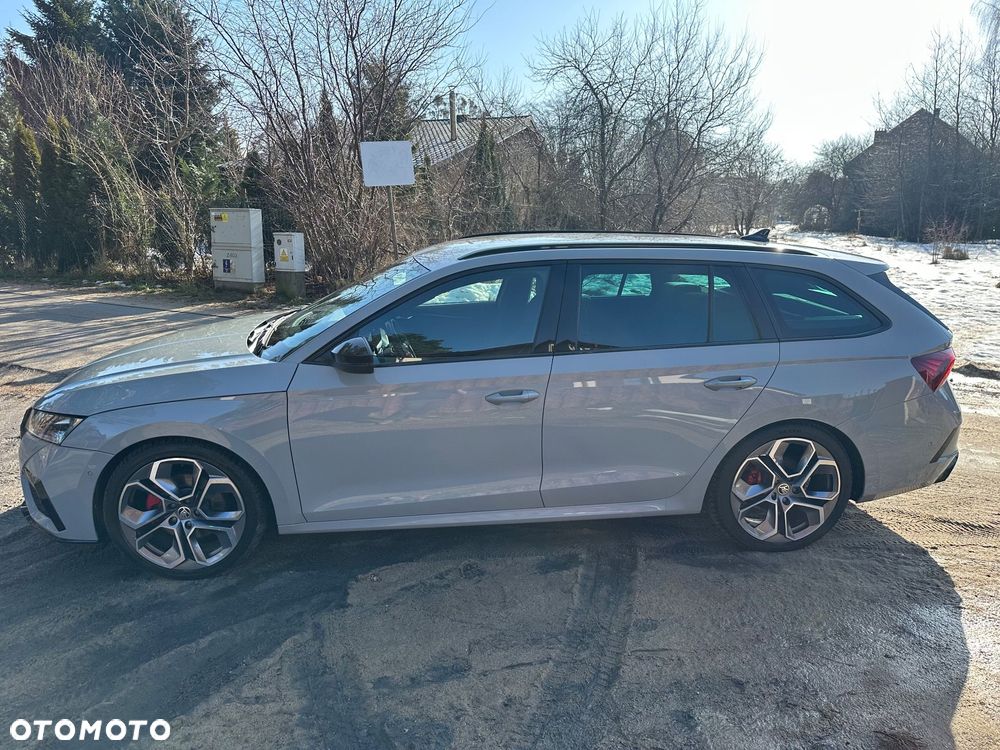 Skoda Octavia 2.0 TDI DSG RS Plus - 6