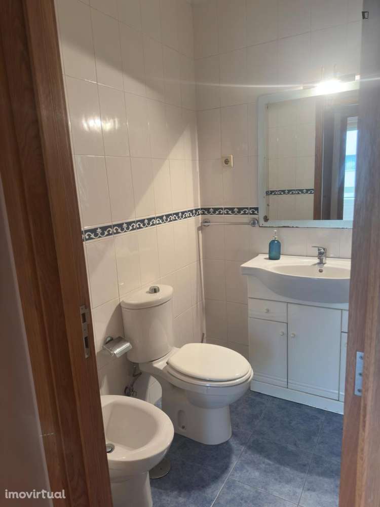 Apartamento com 1 quartos - localizado em Custóias Porto - Grande imagem: 4/4