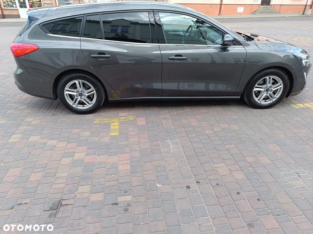 Ford Focus - 28