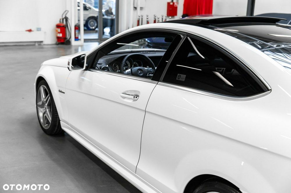 Mercedes-Benz Klasa C - 23