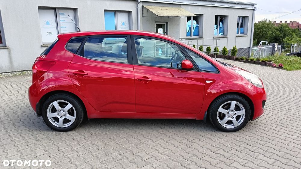 Kia Venga - 3