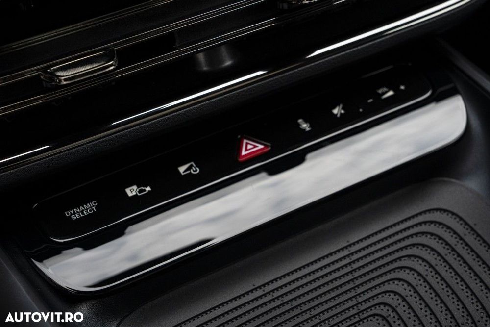 Mercedes-Benz GLB - 22