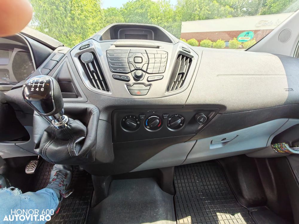 Ford TRANSIT CUSTOM - 2