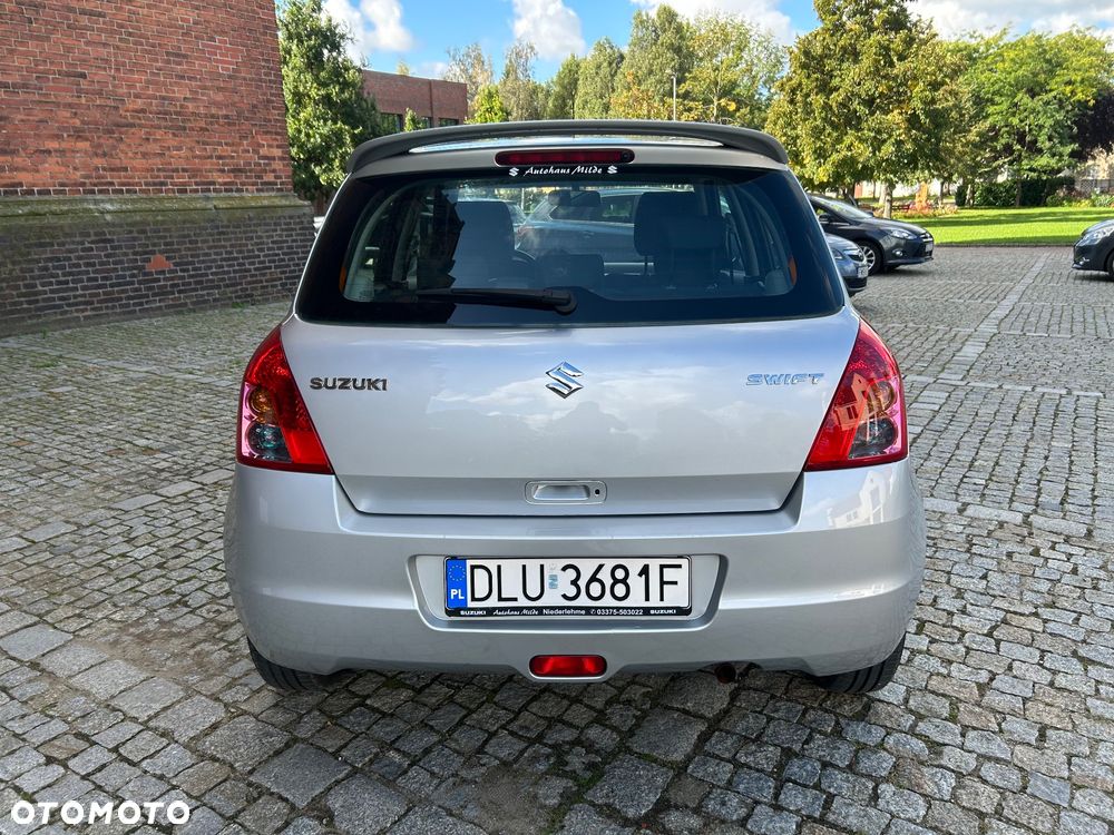 Suzuki Swift - 5
