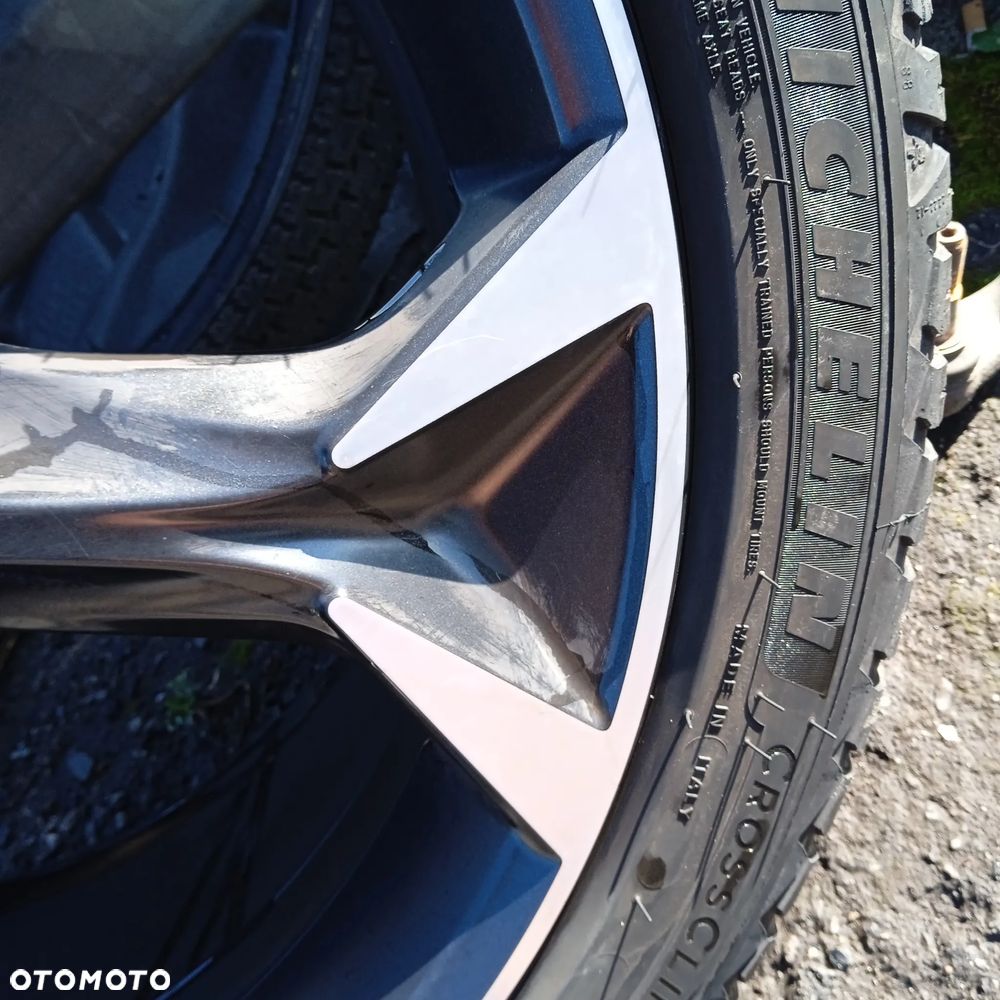 Felgi koła 5x112 19" ET40 8J 245/40/19 - 3