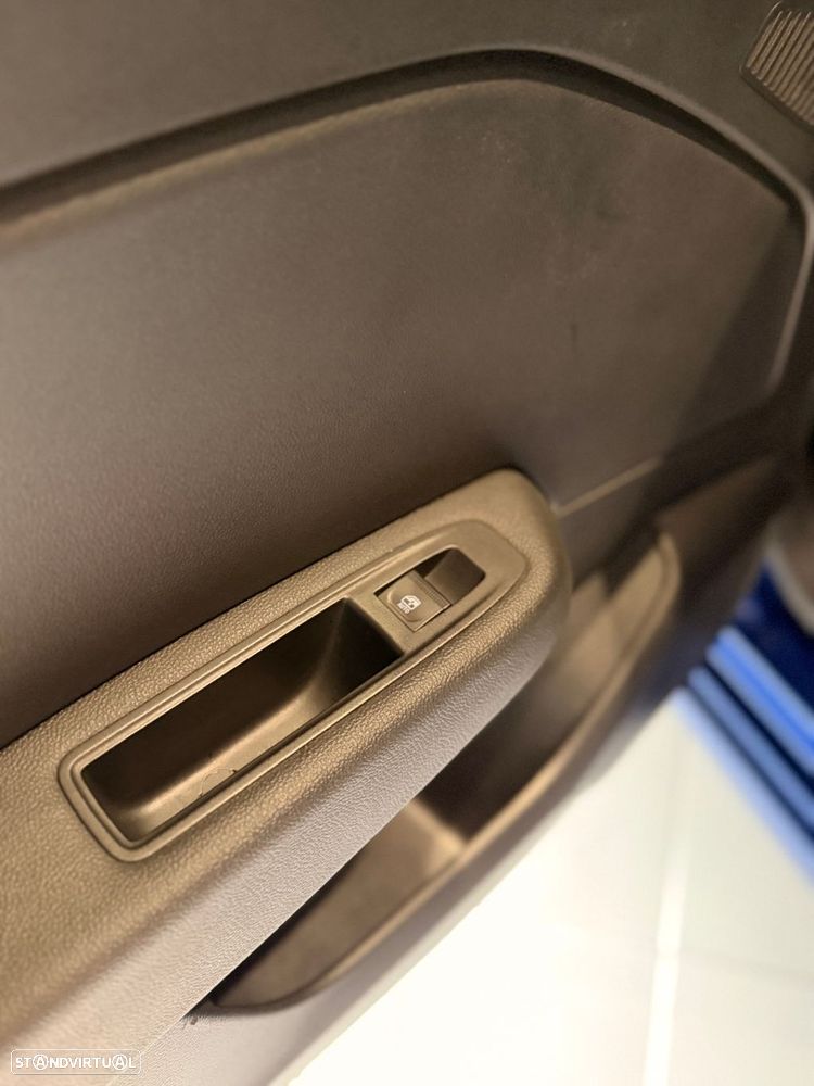 Renault Clio 1.0 TCe Techno - 42