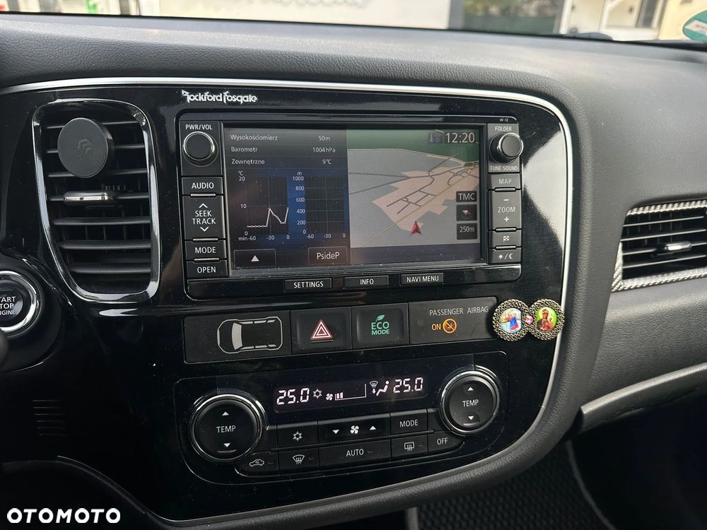 Mitsubishi Outlander - 17