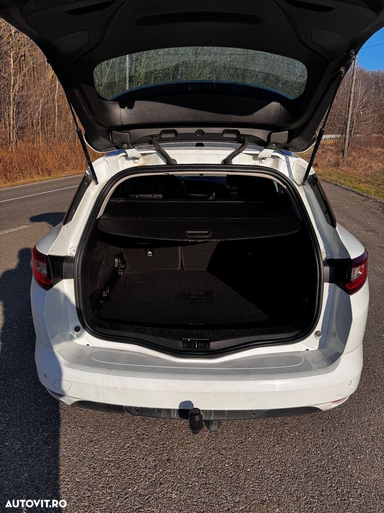 Renault Megane TCe 140 GPF EQUILIBRE - 6