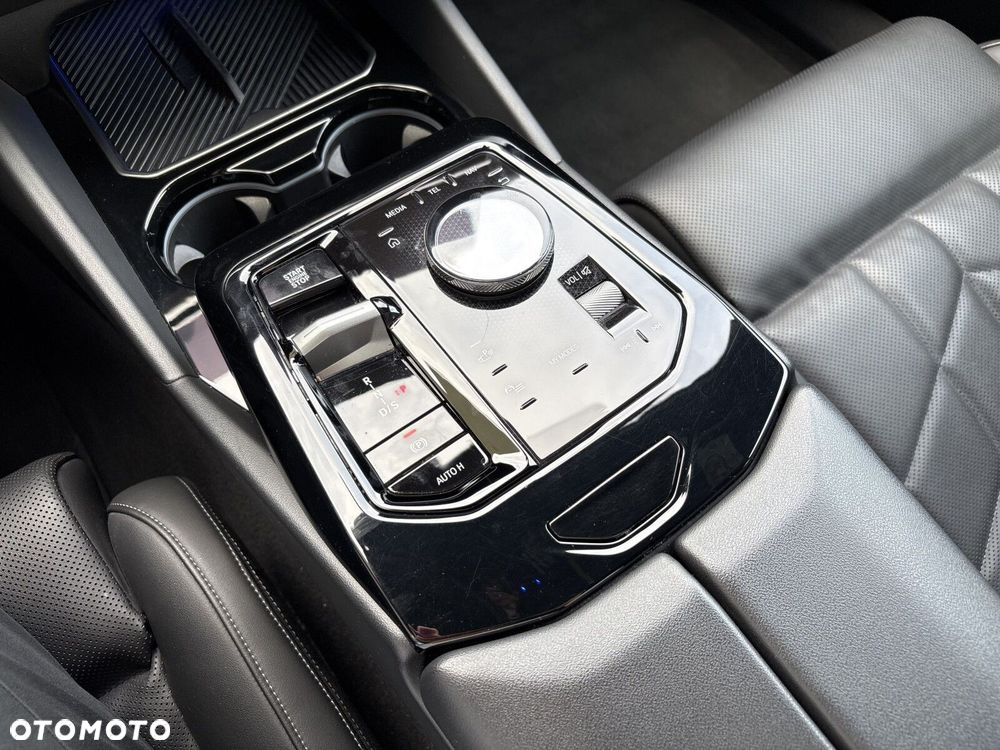 BMW Seria 5 - 17