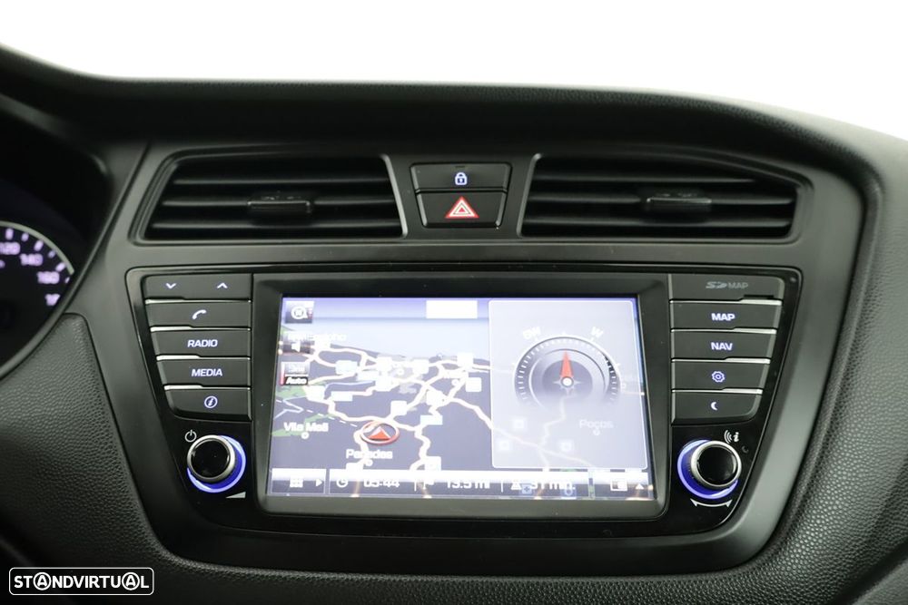 Hyundai i20 Active - 11