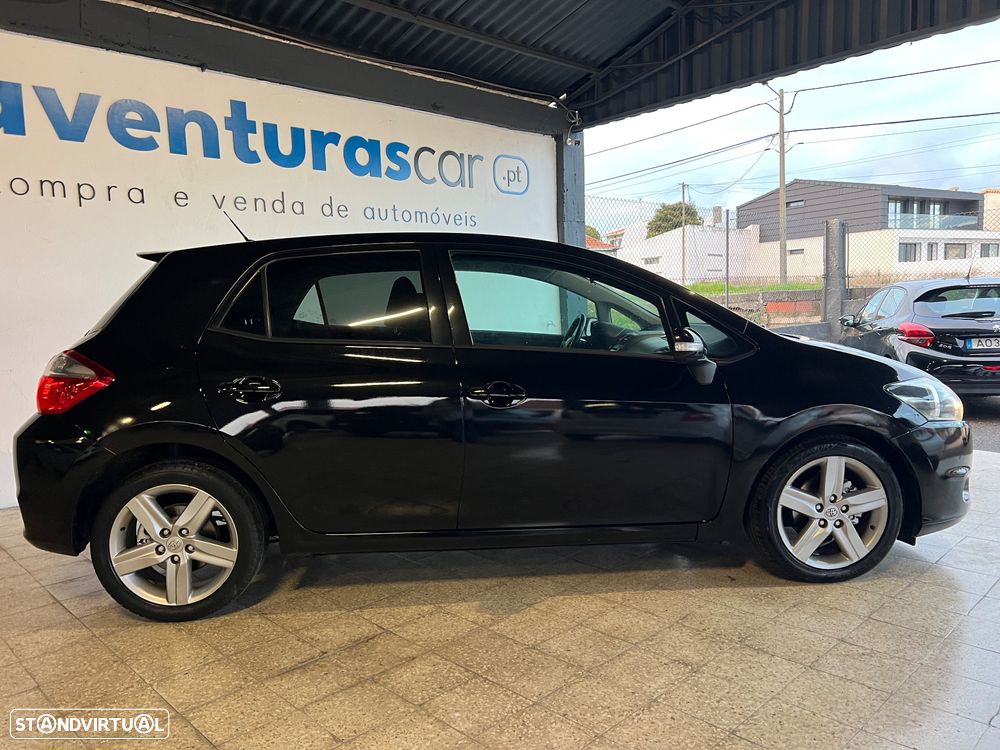 Toyota Auris 1.4 D-4D Exclusive +P.Sport+VSC - 6