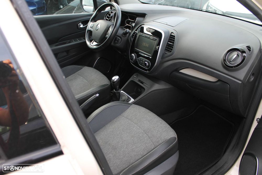Renault Captur 0.9 TCE Exclusive - 23