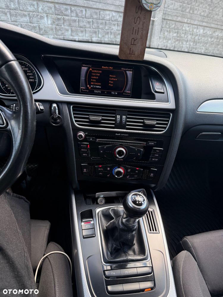 Audi A4 Avant 2.0 TDI - 19