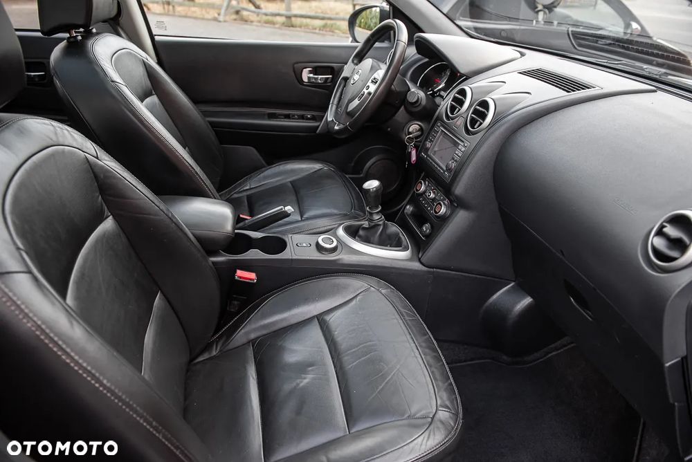 Nissan Qashqai 2.0 4 x 4 tekna - 28