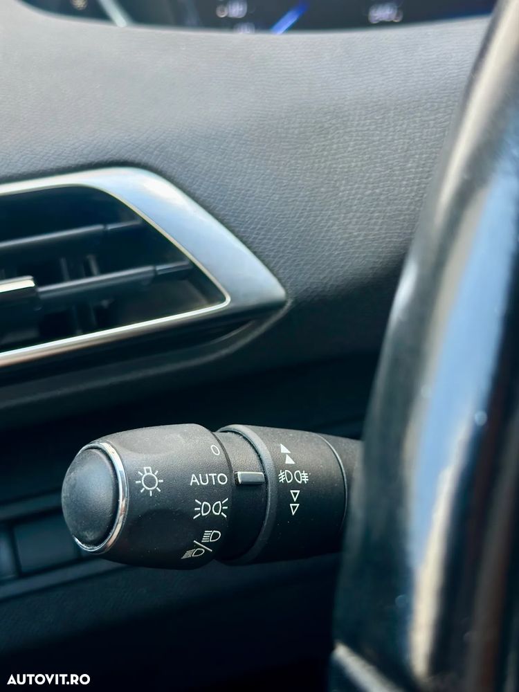 Peugeot 3008 - 21