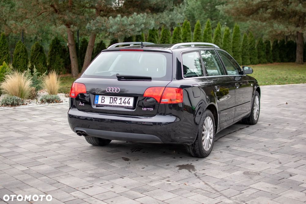 Audi A4 Avant - 25