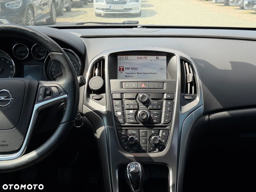 Opel Astra 1.4 Turbo Innovation - 26