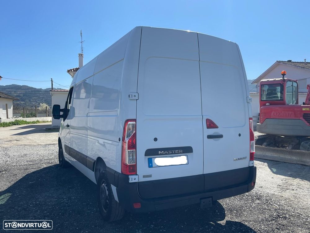 Renault Master 2.3 DCI L2H2 - 2