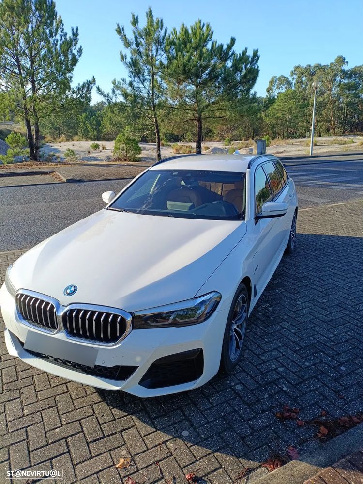 BMW 530 e Pack Desportivo M - 11