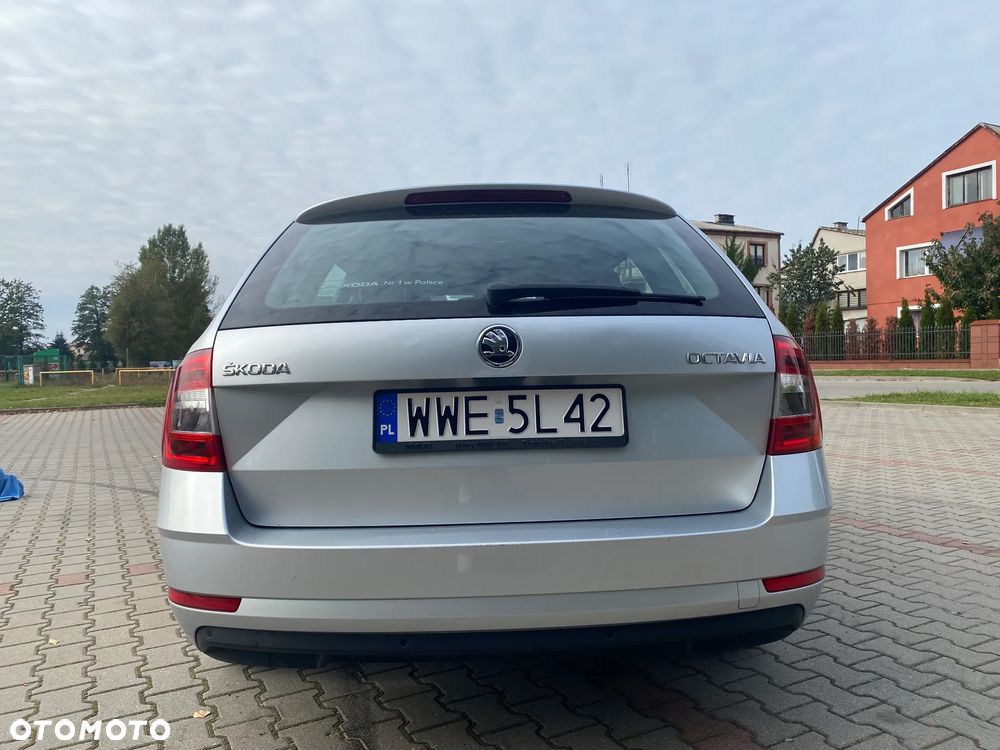 Skoda Octavia 1.6 TDI Ambition - 5