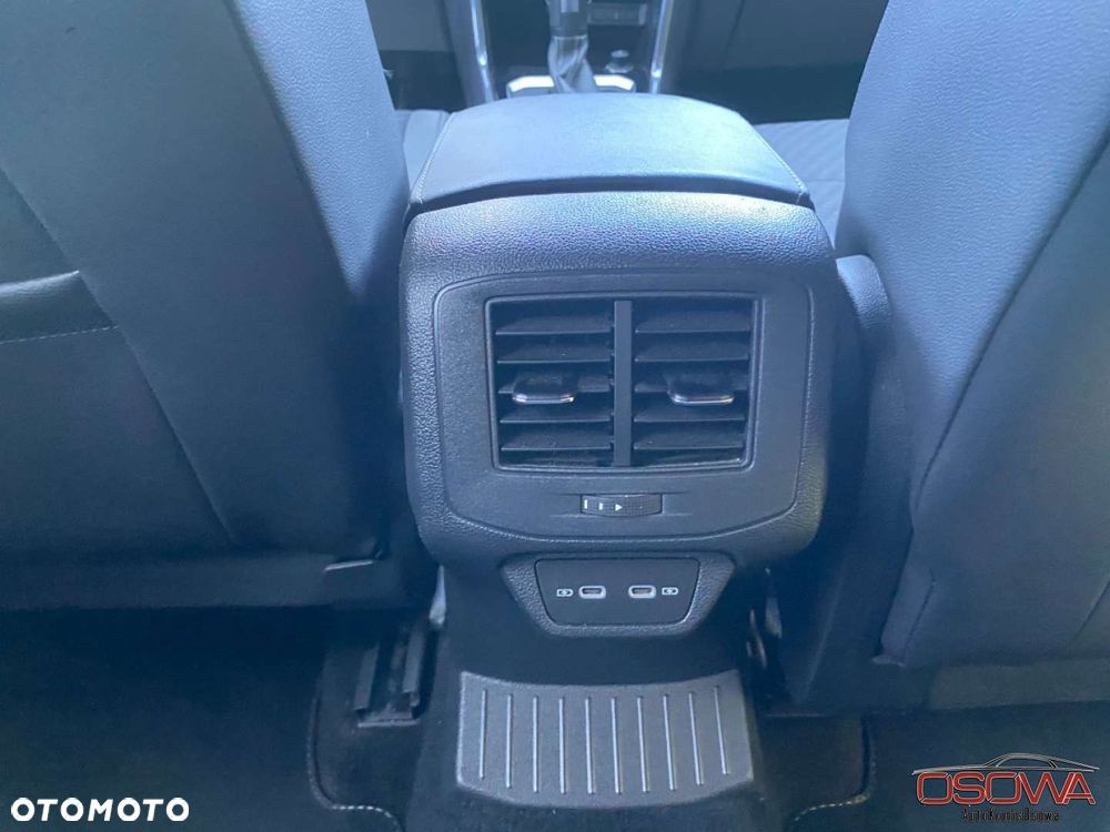 Volkswagen T-Roc 1.5 TSI OPF DSG R-Line - 28