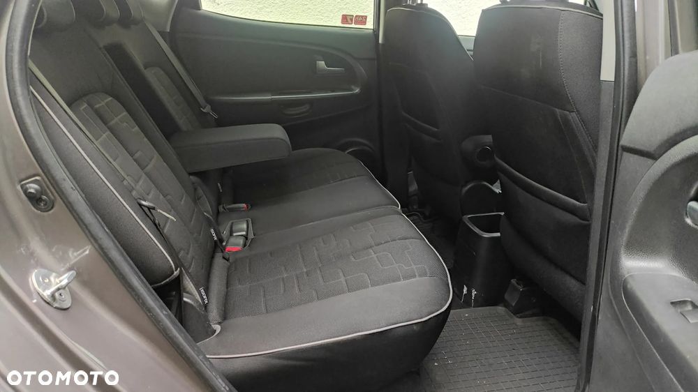 Kia Venga 1.4 L - 23