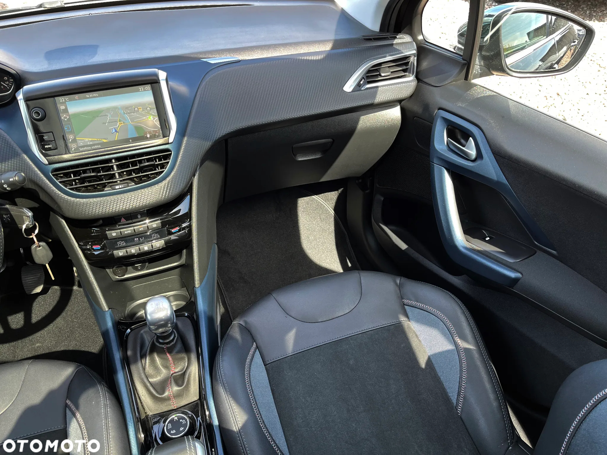 Peugeot 2008 - 23