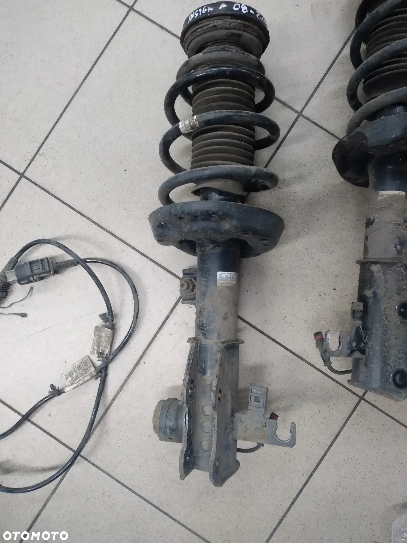 Opel Insignia A 4x4  Amortyzator Ids Cdc Flexridde Lewy i Prawy 13 319 745 13 319 746 - 2