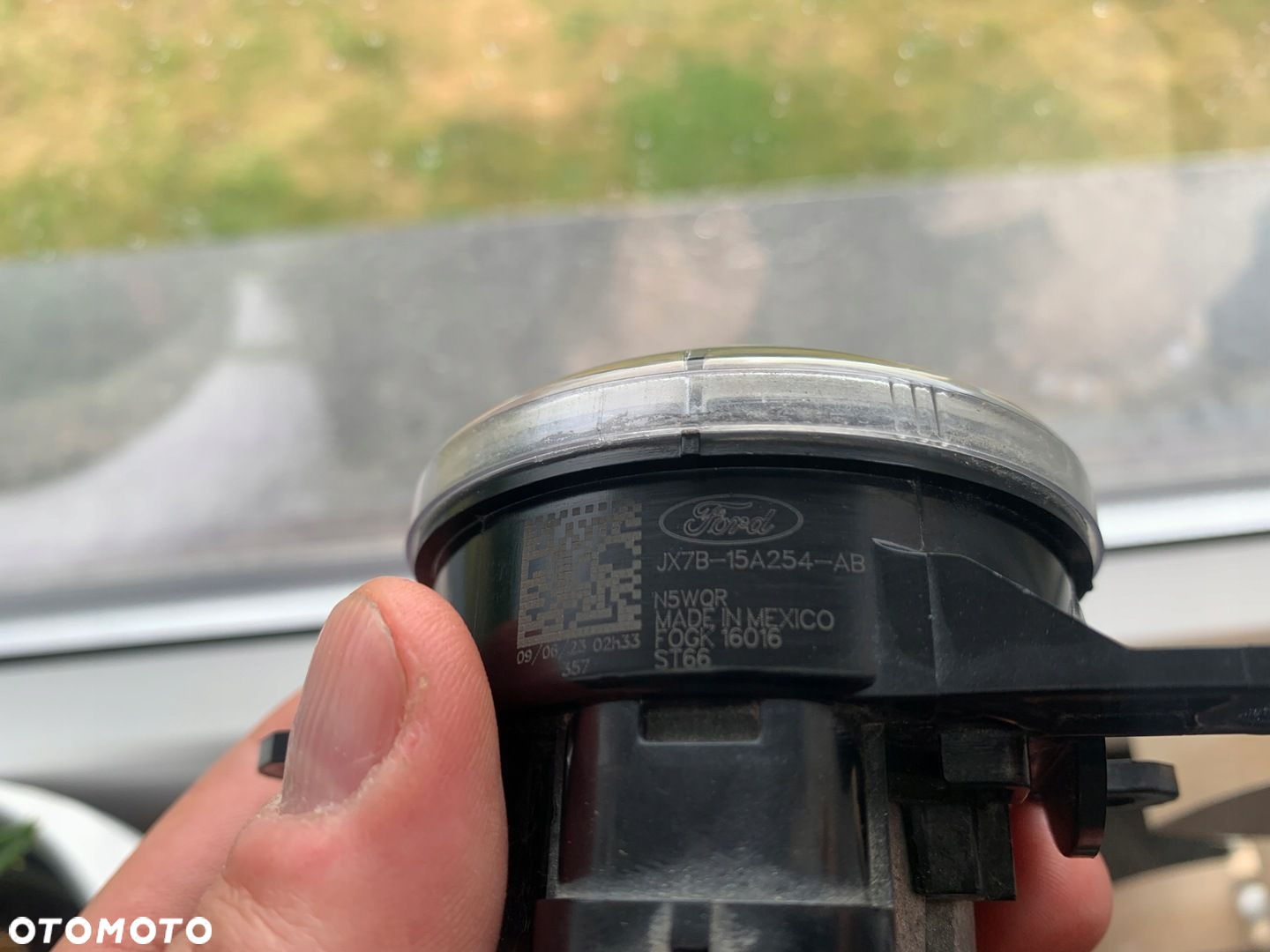 FORD ESCAPE MK4 IV KUGA 2024 LIFT HALOGEN LAMPA PRZECIWMGIELNA PRAWA LED - 7