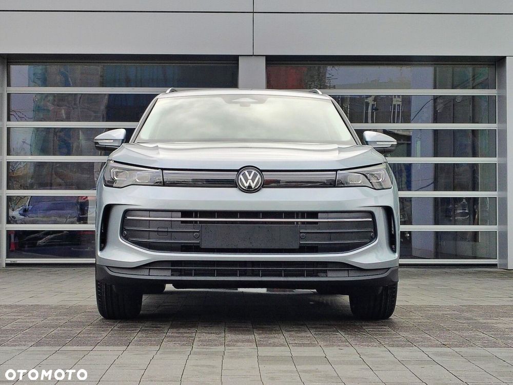 Volkswagen Tiguan - 2