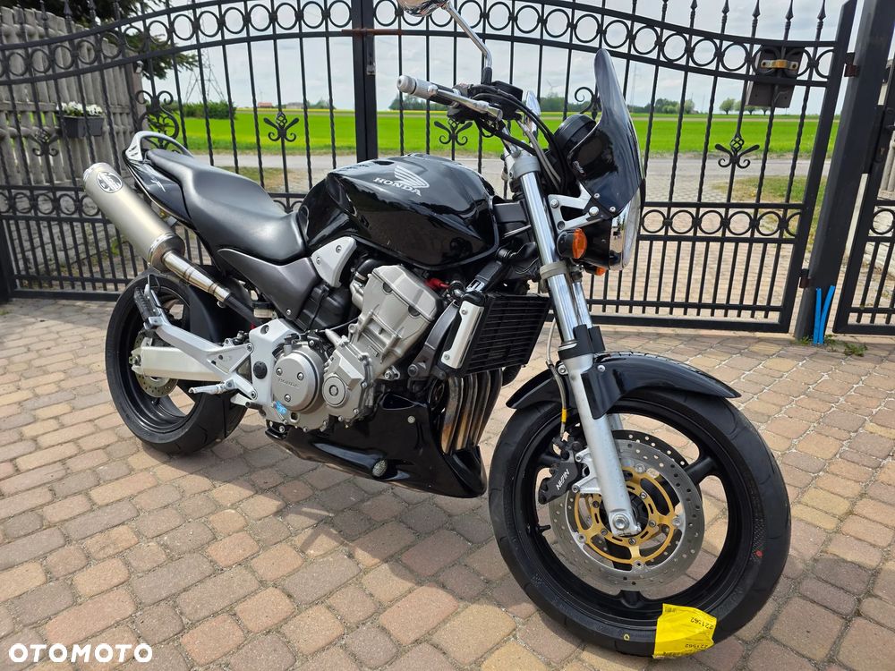 Honda CB - 12