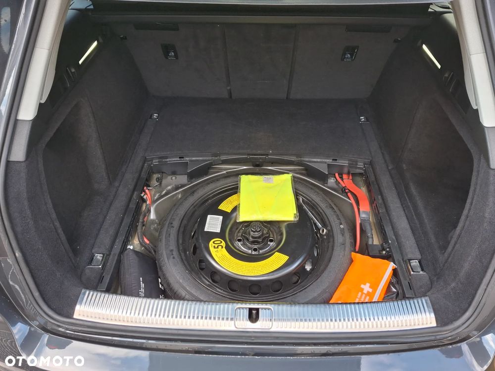 Audi A4 Avant 35 TDI S tronic - 27