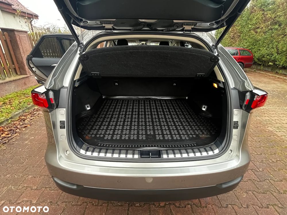 Lexus NX 300h Comfort AWD - 8