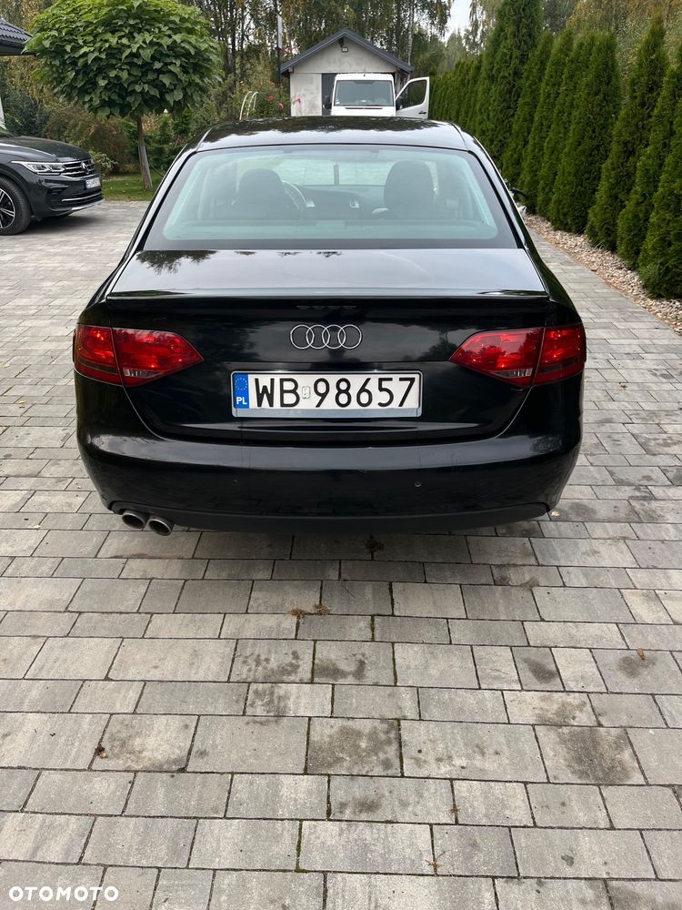 Audi A4 Limousine - 7