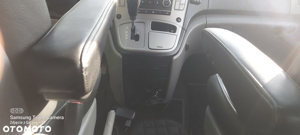 Hyundai H-1 Starex - 23