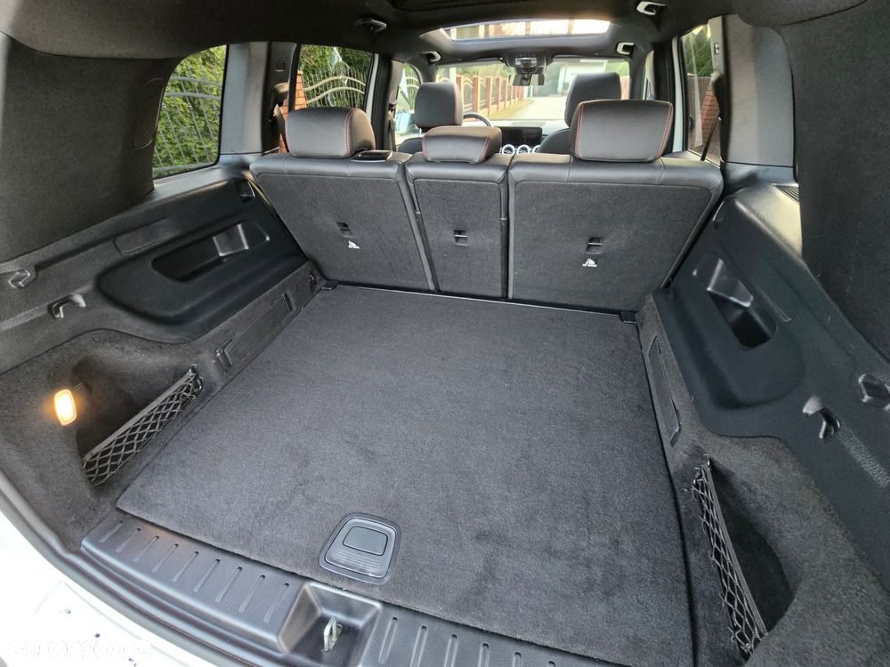 Mercedes-Benz GLB 200 d 4-Matic AMG Line 8G-DCT - 17